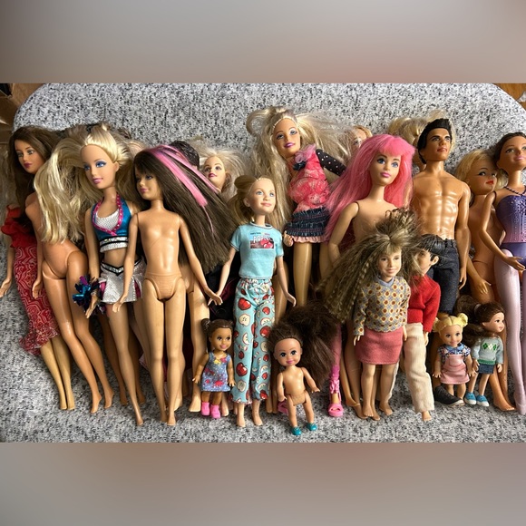 HUGE Vintage Modern Barbie Harry Potter Olsen Twins Twilight Junk Drawer Dolls - Picture 1 of 9